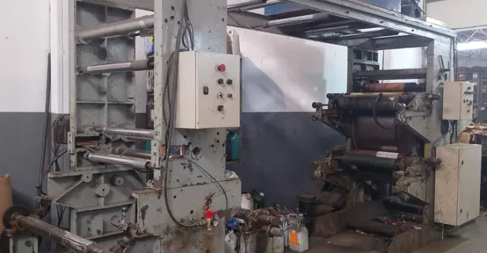 Impressora Flexográfica Banda larga 600mm, 4 cores, tambor central, com secador. Em uso.