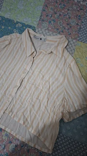 Blusa cropped social de gola