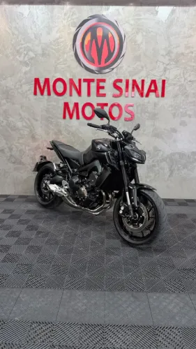 YAMAHA MT 09 ABS ( APENAS 2.660 KM )