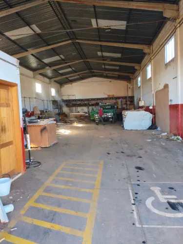Salão comercial 420 M2