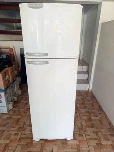 Geladeira Eletrolux Frost Free