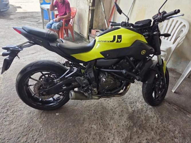 MT 07 YAMAHA