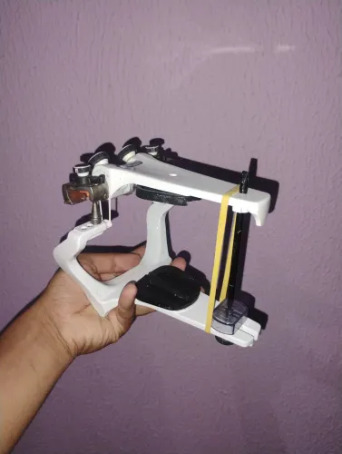 Articulador semi-ajustável bio ART 