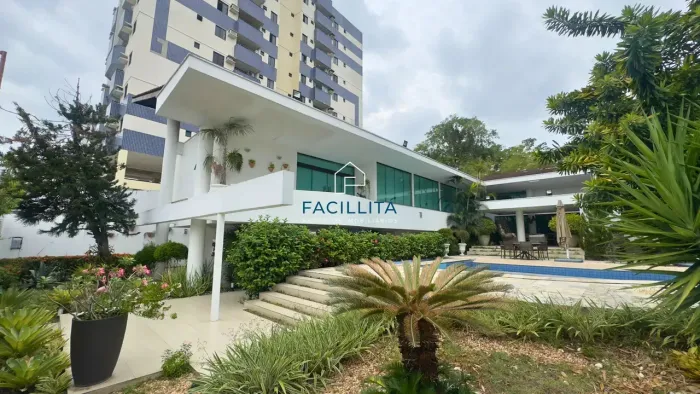 Casa à venda no Vieiralves com 500 m², 5 quartos, piscina, 6 vagas, espaço gourmet - Manau