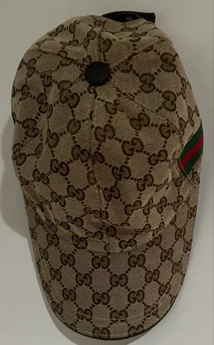 Boné Gucci unissex marrom claro 