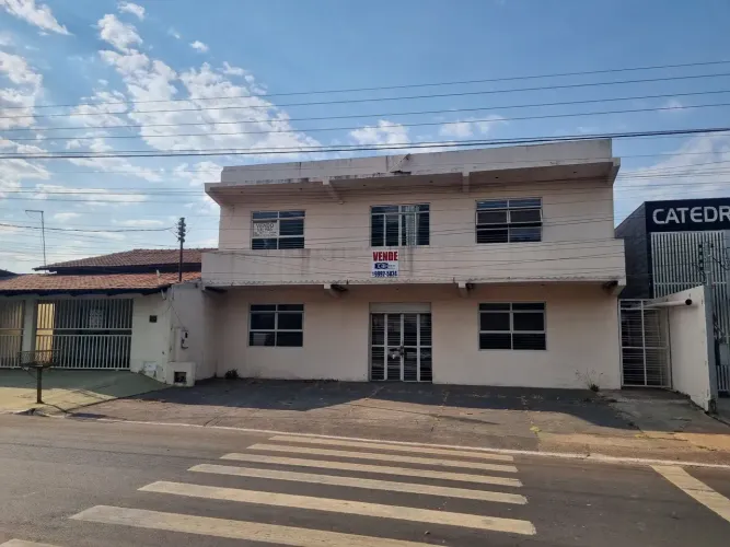 Excelente Prédio à Venda.