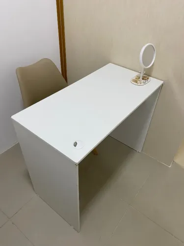 Mesa para escritório ou sala de atendimento (estética, nutri?)