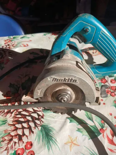 Kit Makita e furadeira Bosh