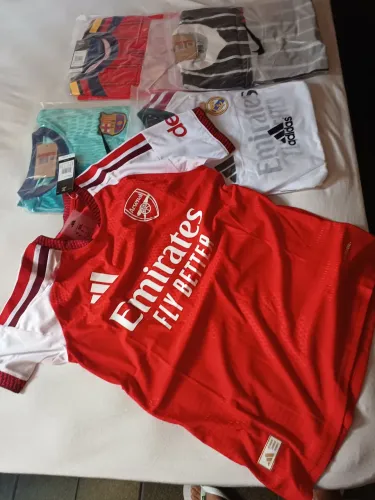 Camiseta do Arsenal 26/27