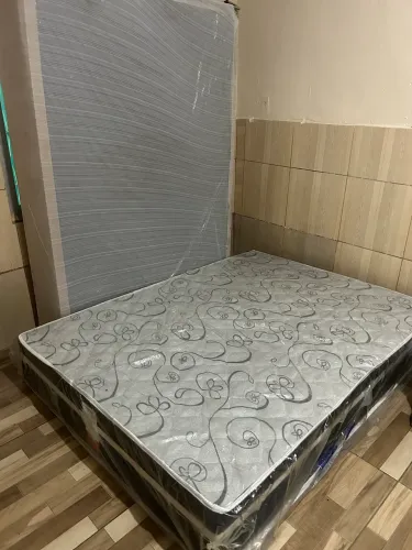 VENDO CAMA CASAL BAÚ D33 NOVA NA EMBALAGEM