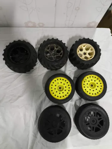 Lote Rc rodas automodelo diversas 