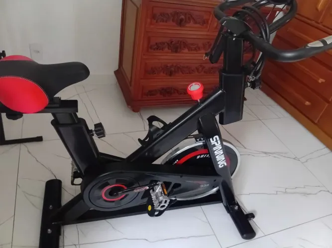 Bicicleta ergometrica semi nova( nao entrego somente retirada)