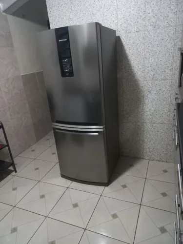 Geladeira Brastemp Inverse 447L sem detalhes