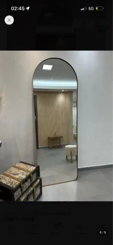 Espelho janela base reta 170 CM moudura couro Caramelo