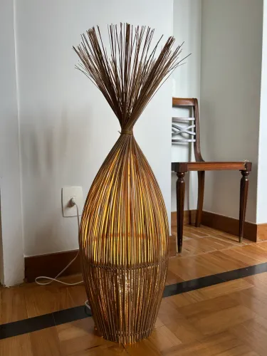 Luminária de fibra de coco