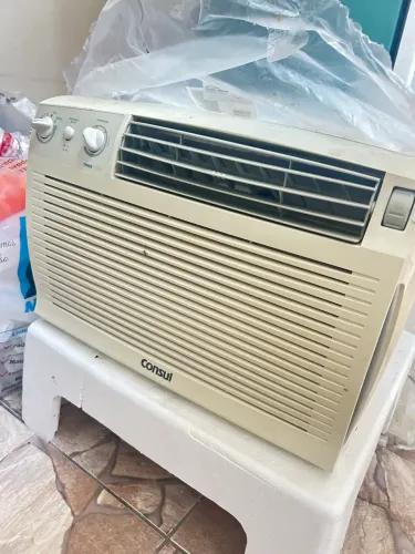 Ar condicionado 7500 btu Cônsul 220v