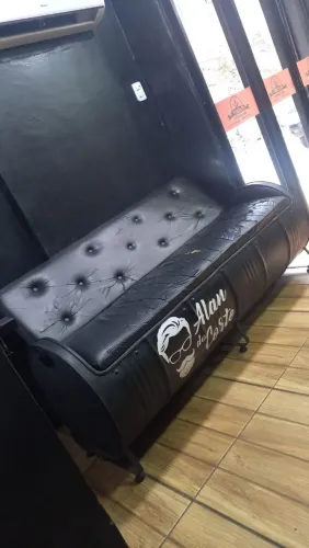 móveis de barbearia tudo por esse valor só o frigobar q o gaz baixou