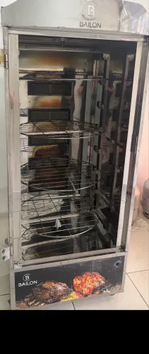 Grelhador de Frangos e Carnes