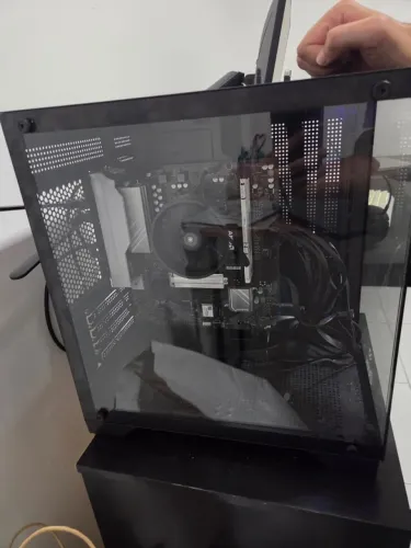 Desktop Ryzen 5 8600 G