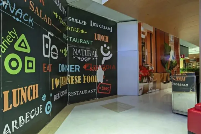 Restaurante/Loja Comercial no Shopping Ibirapuera em Moema 102m² para Locação por R$ 10.00