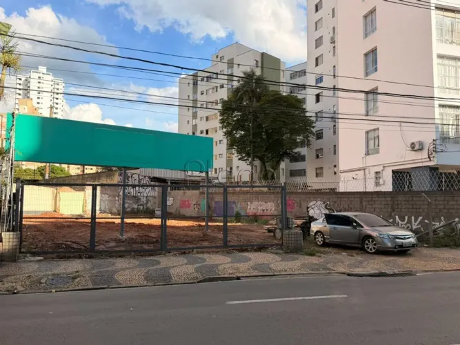 Terreno para alugar em Campinas, Centro, com 658 m²