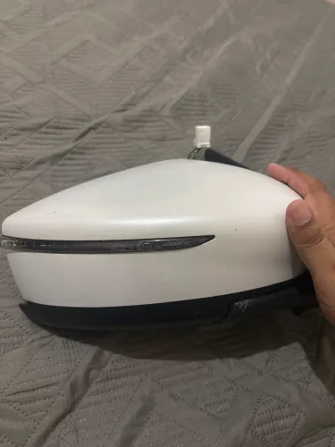 Retrovisor direito nissan Kiks 17. Para reaproveitar peças