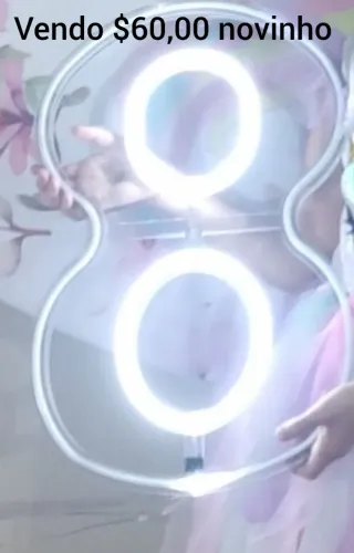 Led número 8 aniversário em perfeito estado usando uma vez.