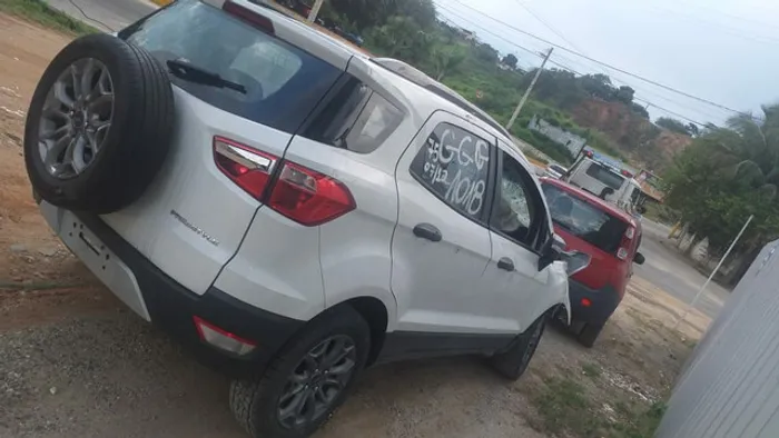 Ford EcoSport 2016 sucata somente para retirada de peças