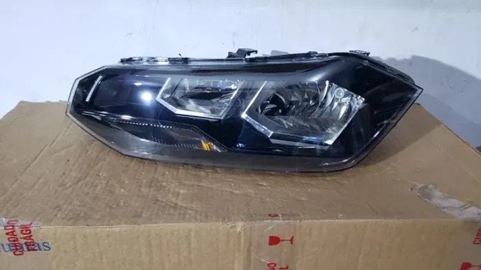 Farol Polo Virtus Original Friso Preto Novo