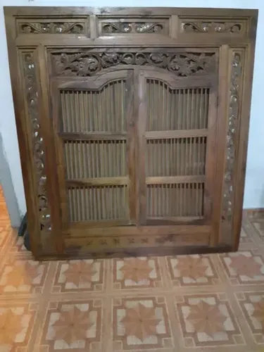 Moldura janela espelho