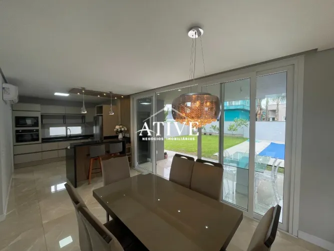 Casa no condomínio Alphaville de Gravataí para locação.