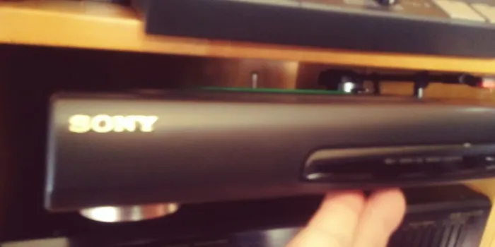 Sony toca discos sem agulha!