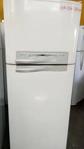 ELETROLUX 490 LITROS