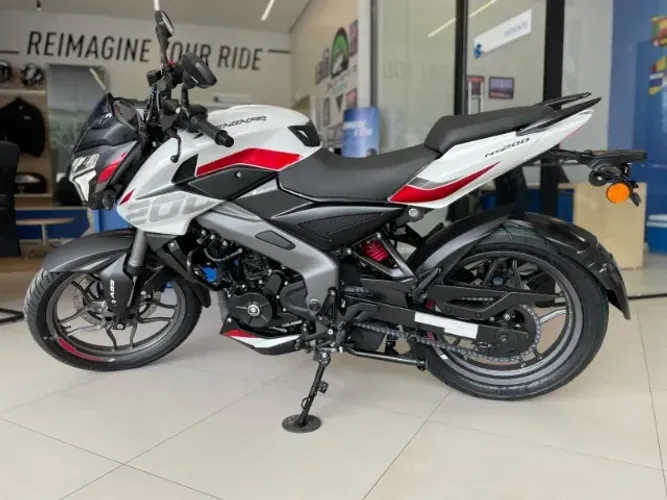 BAJAJ DOMINAR NS 200 25/26 - 3 ANOS DE GARANTIA!