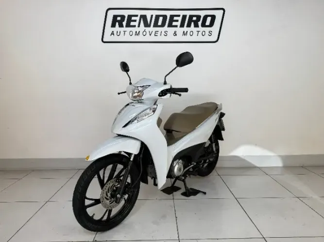 Honda BIZ 125 ano 2025 com 12.000km em garantia