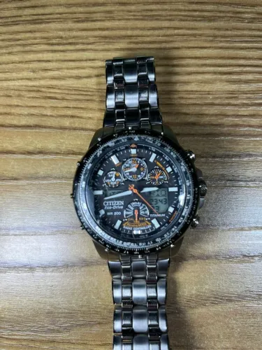 Relógio Citizien Eco-Drive SkyHawk Titânio