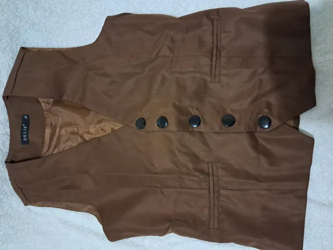 Colete Feminino Marrom Elegante - Delie