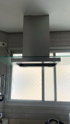 Instalação de coifa e conversão de fogão 