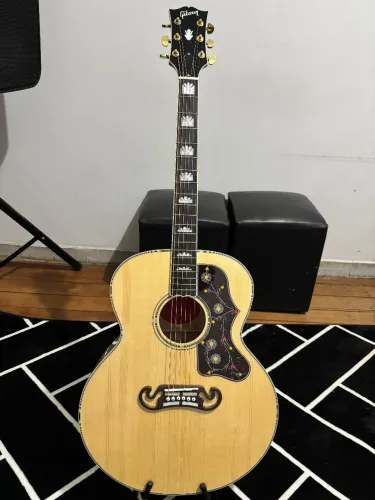 Violão Gibson sj200