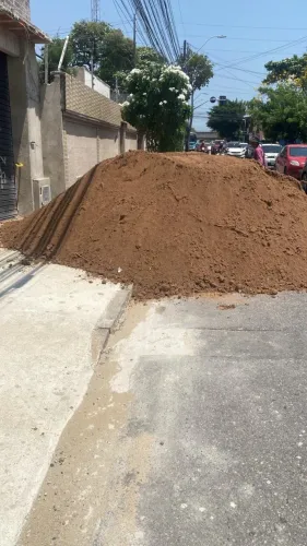 VENDA DE ATERRO LIMPO 12m. AREIA, ARISCO, PEDRA, BRITA, BGS 6M e 12M. Entrego rapidinho!