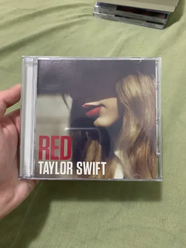 Taylor Swift CD Red importado