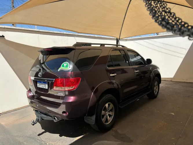 Toyota Hilux SW4 SRV D4-d 4X4 3.0 TDI Dies. AUT 2006