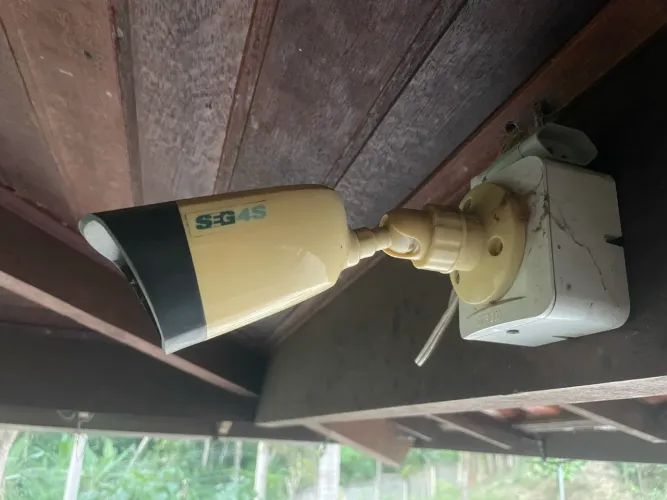 Câmera de Segurança 720p Uso Externo/Interno