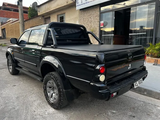 Mitsubishi L200 Sport HPE 2.5 4X4 CD DTI Dies. Aut. 2005