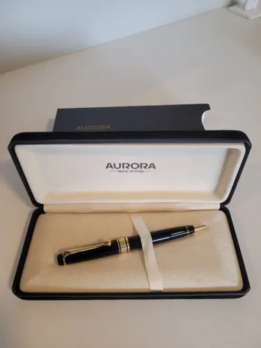 Caneta Aurora Optima Preta Ballpoint