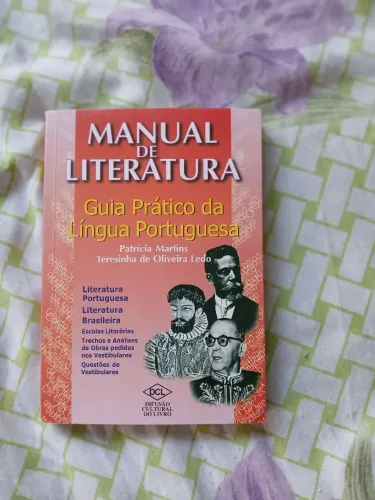 Manual de Literatura - Guia Prático da Língua Portuguesa