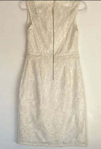 Vestido luxo off TVZ paetê e guipir