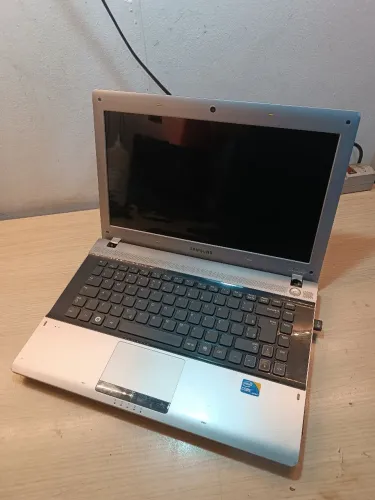 ? Samsung Core i3 | 4GB RAM | HD de 320GB | Bateria Ruim R$599,00?