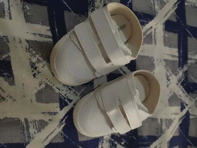 Tênis Infantil Branco - Tamanho Pequeno