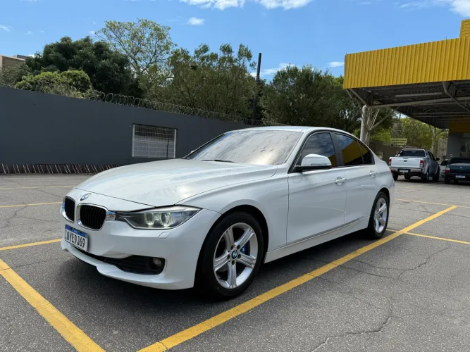 BMW 316I 1.6 TB 16V 136cv 4P 2014